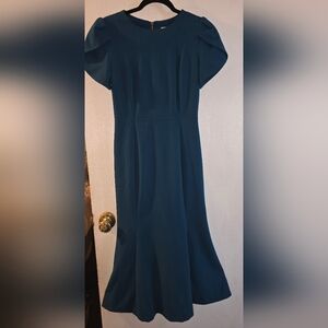 Calvin Klein Tulip Short Sleeve Womens Dress Size 2 Cypress Color Green/Blue